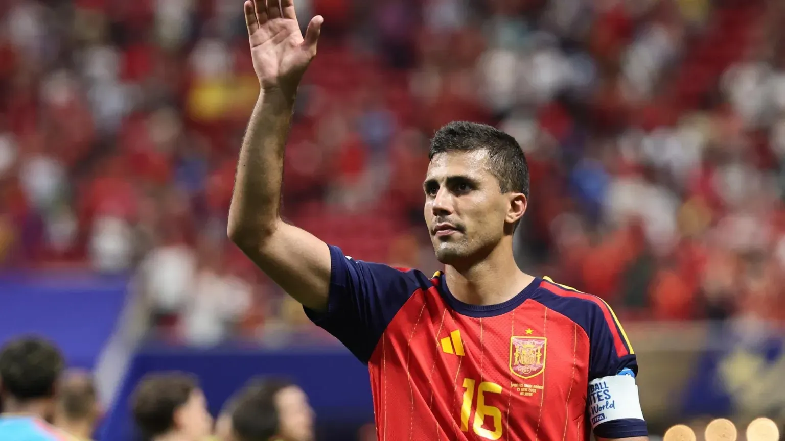 Rodrigo Hernández elige el FC Barcelona